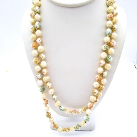 Carved Roses Long Beaded Necklace, Vintage Plastic Floral Strand in Flapper - Picture 3 of 3